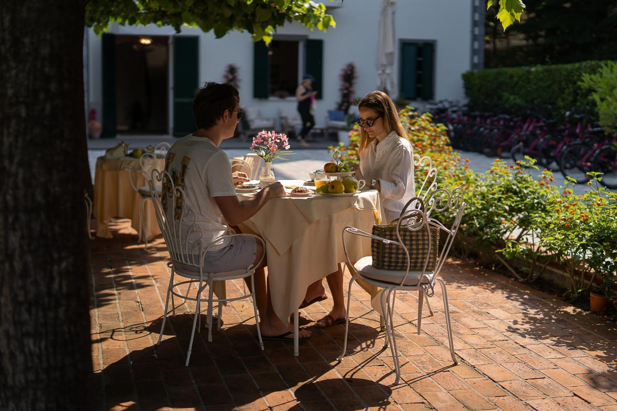 Hotel Bellonda Forte dei Marmi Bagian luar foto